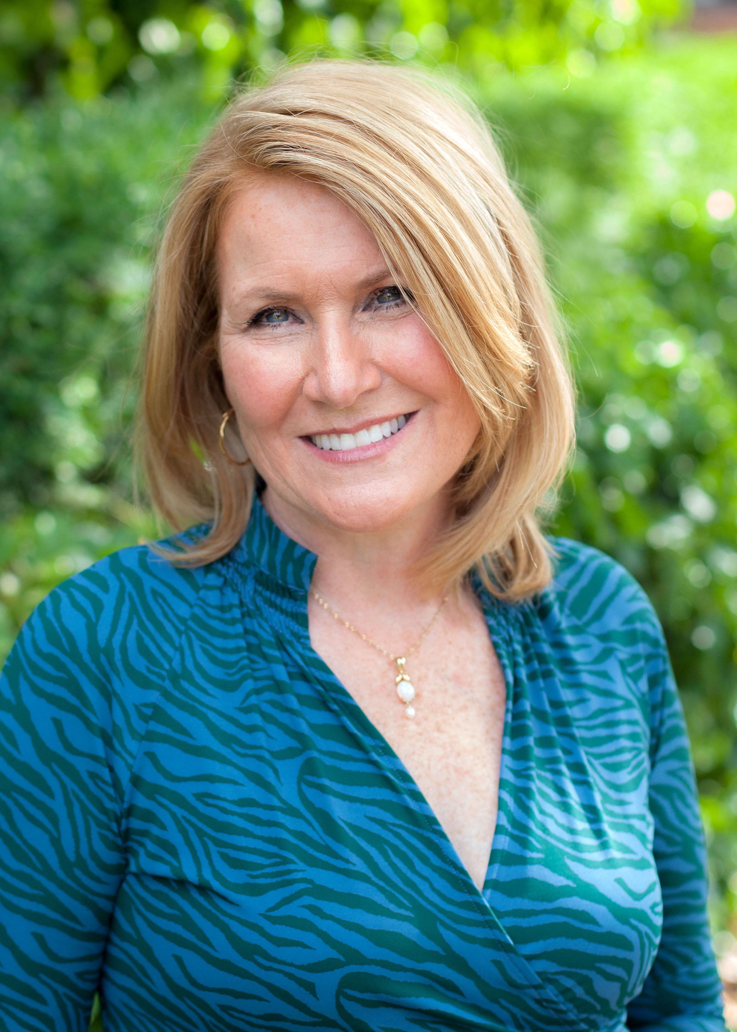 Susan Hall headshot